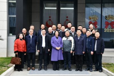 新邵县委书记黄海蓉一行赴鸿基集团、切浦汽车零部件开展精准招商考察